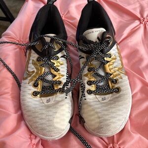 Nike White and Gold Sneakers